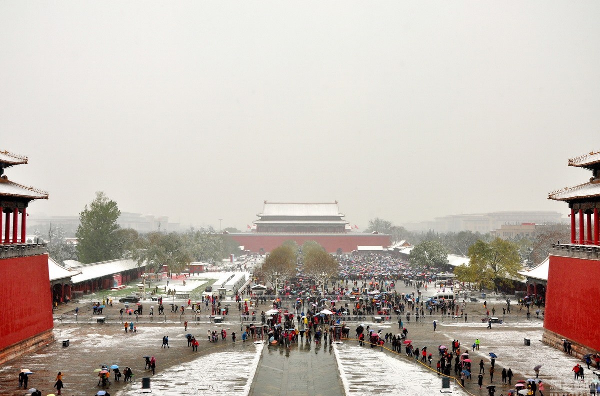 [视频]北京降雪如期而至 长城内外尽显冰雪情趣