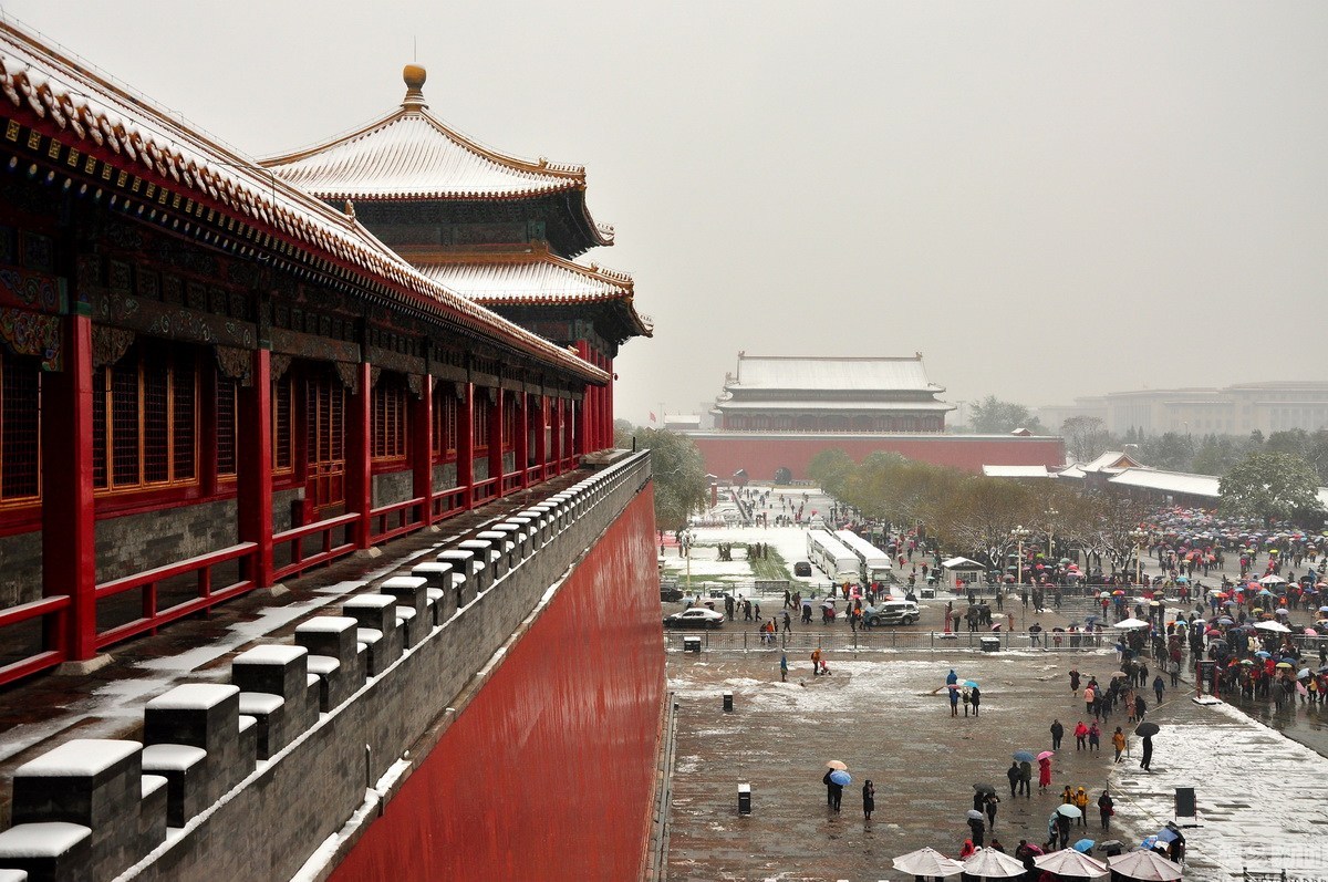 [视频]北京降雪如期而至 长城内外尽显冰雪情趣