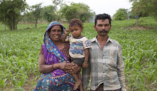 [视频]印度妇人一心求子 结婚18年生育15名女婴