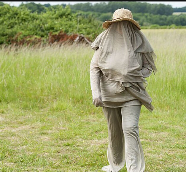 [视频]WiFi过敏 英国少女不堪痛苦轻生