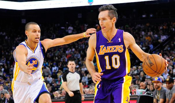 [视频]停不下来!绝境依旧逢生 神奇库里征服传奇巨星