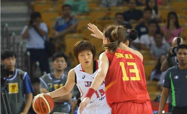 [视频]中国高球美少女欲归化日本 目标征战东京奥运