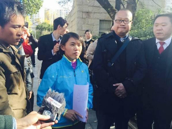 [视频]云南巧家幼儿园投毒案保姆获释受访：只想回家 