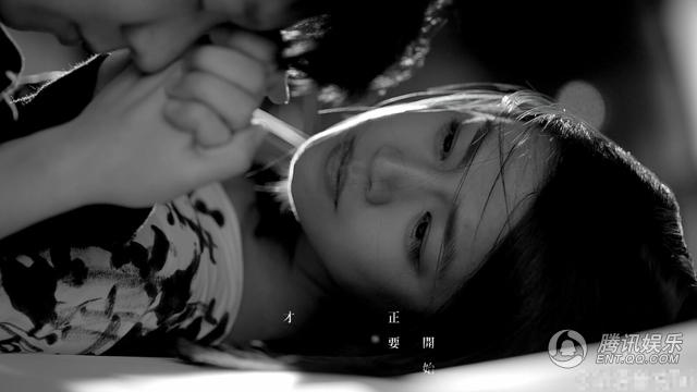[视频]陈妍希遭林俊杰“染指” 嫩白美乳写满毛笔字