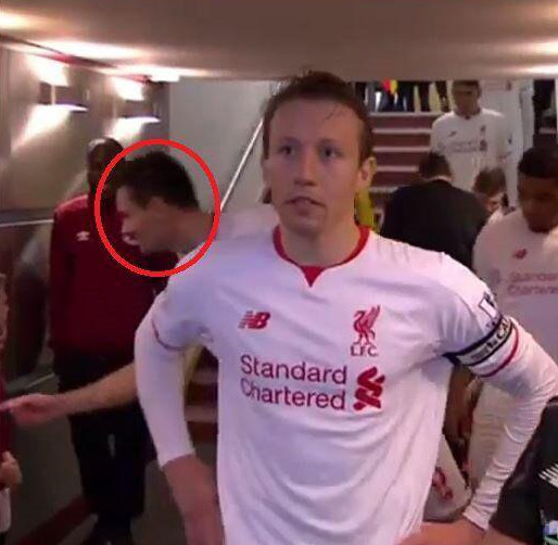 [视频]英超七宗最：红魔蓝军新气象 枪手铁卫翻墙忙