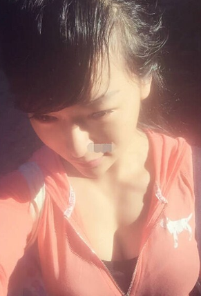 [视频]美女秀健身照走红 翘臀似卡戴珊