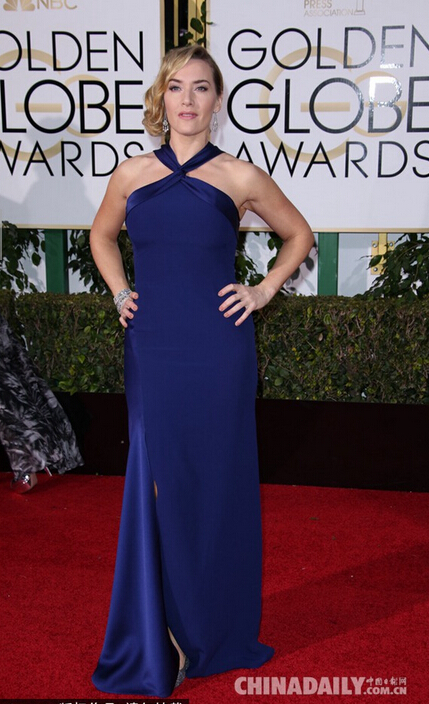 [视频]第73届金球奖红毯女星斗艳 男星拼帅