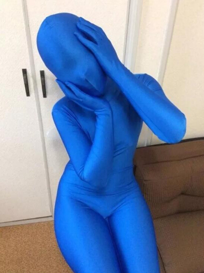 [视频]日本流行穿包裹全身紧身衣走上街头