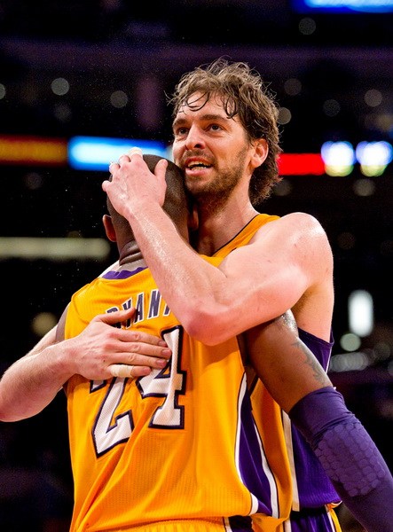 [视频]科比钦点生涯最佳传球搭档 加索尔仍是他最爱