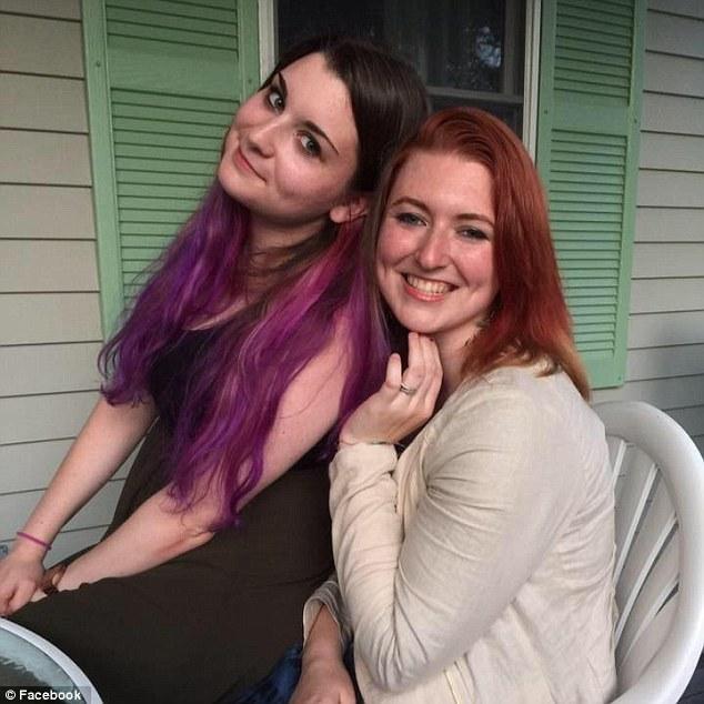 [视频]美国男子4年捐精400次 28年后22个孩子来认爹