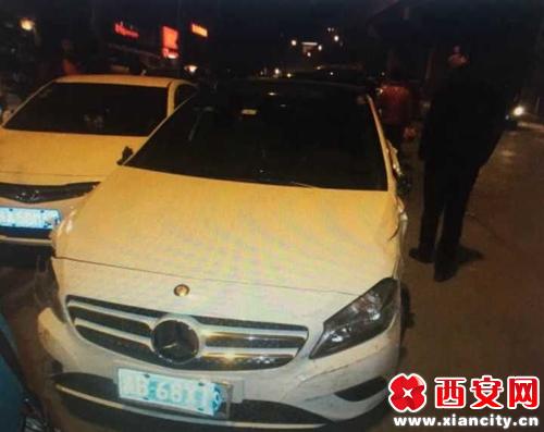 [视频]男子疯狂驾驶撞17车 遭车主全城堵截