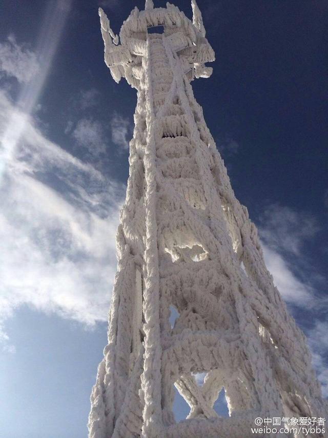 [视频]福建九仙山测风塔变“九层妖塔”