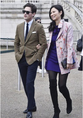 [视频]美媒曝48岁邓文迪 恋上俄罗斯总统普京