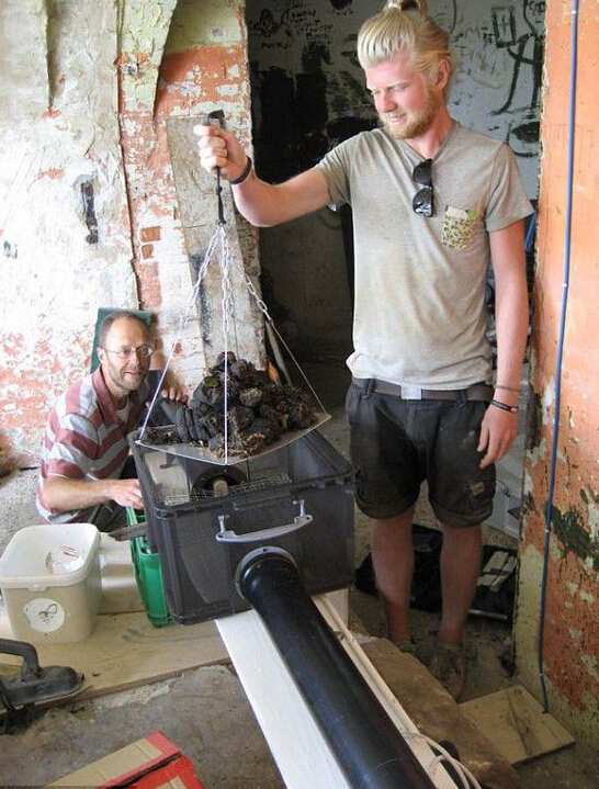 [视频]英国首家便便博物馆 展示18种粪便史上最重口