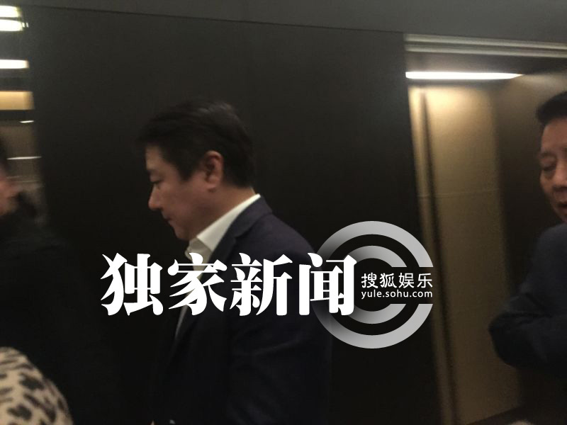 [视频]惊动娱圈半壁江山！章子怡女儿百日宴大咖云集