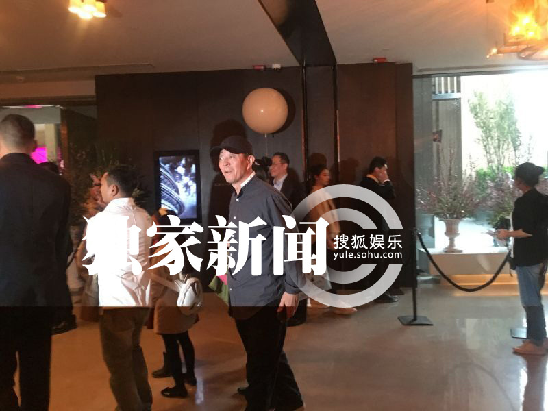 [视频]惊动娱圈半壁江山！章子怡女儿百日宴大咖云集