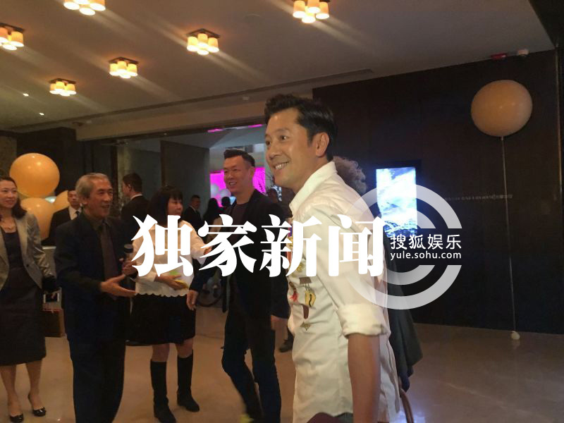 [视频]惊动娱圈半壁江山！章子怡女儿百日宴大咖云集