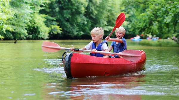 [视频]友谊的小船说翻就翻 刷爆朋友圈的是个什么梗？