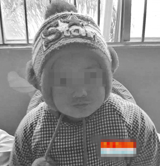 [视频]自闭症男童在康复基地死亡:每天穿拉练数十公里