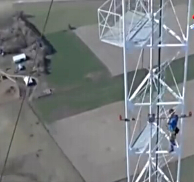 [视频]高空作业 美景与危险并存