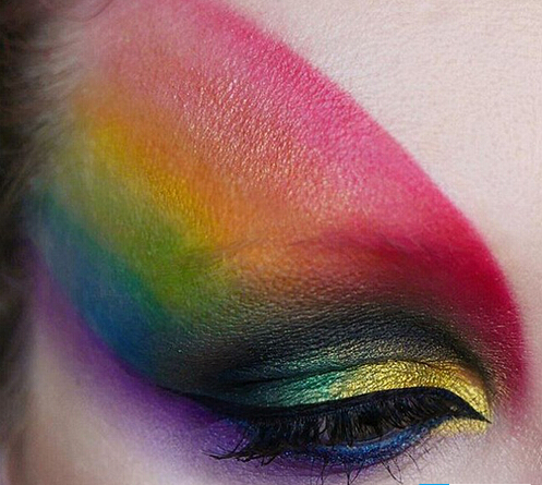 [视频]这才叫美人如画！艺术家画出名画彩妆太惊艳