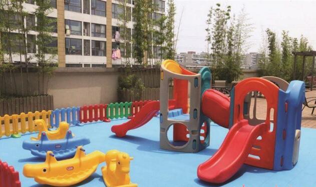 [视频]江苏：企业自办托儿所 员工带娃去上班