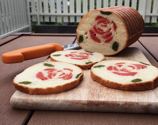 [视频]切开里面有惊喜！日本面包大师把吐司做成了“萌寿司”