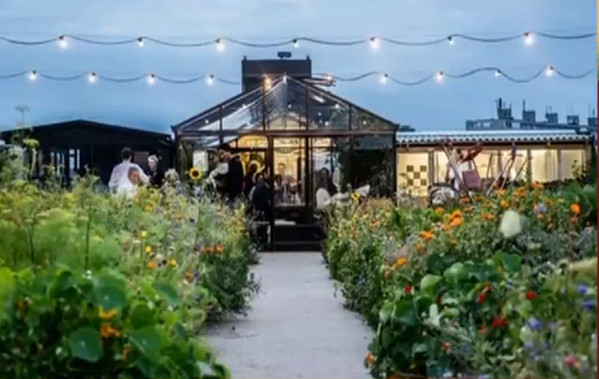 [视频]这是个有故事的餐厅：哥本哈根——这家屋顶餐厅“火”的不得了 你想去吗？