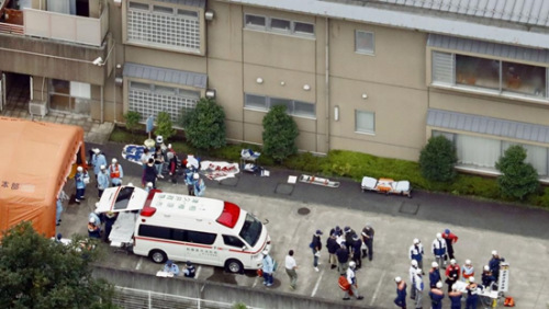 [视频]日本：一男子疗养院持刀行凶 伤亡严重——事件导致19人死亡 26人受伤