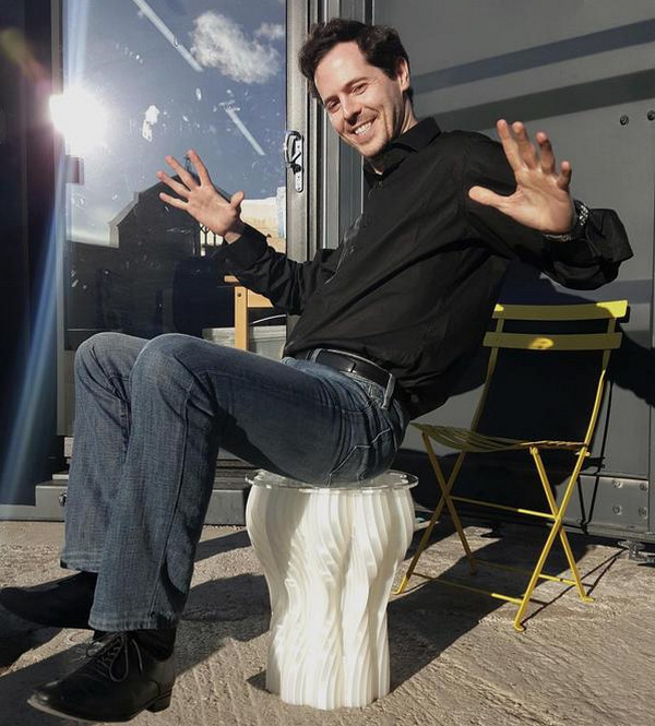 [视频]全球首个3D打印餐厅 食品味道如何？