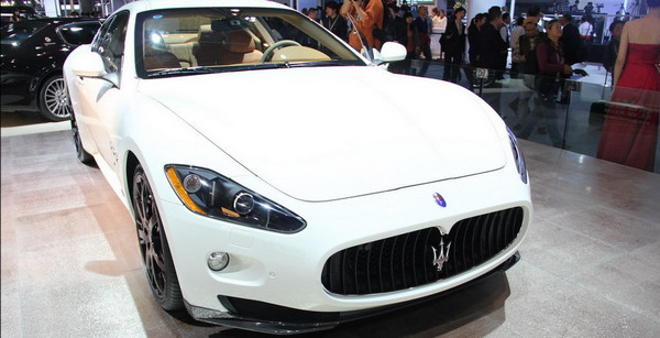 [视频]名车荟萃 超级越野车霸气出场