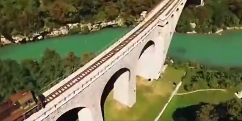 [视频]花式灌篮上火车