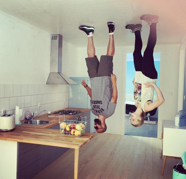 [视频]德国“颠倒”咖啡厅带你换个角度看世界