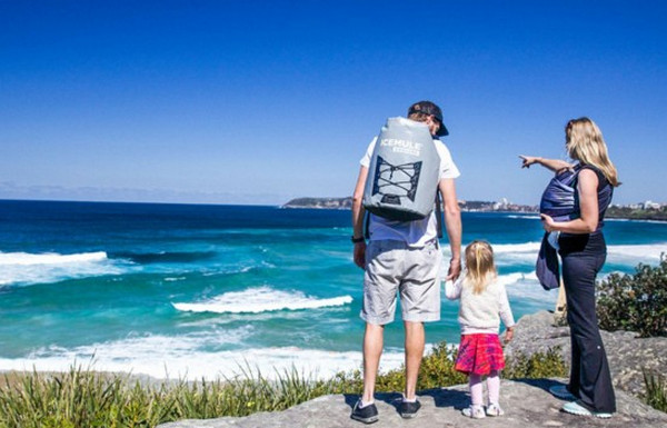 [视频]夫妇带孩子全球旅行 边走边学