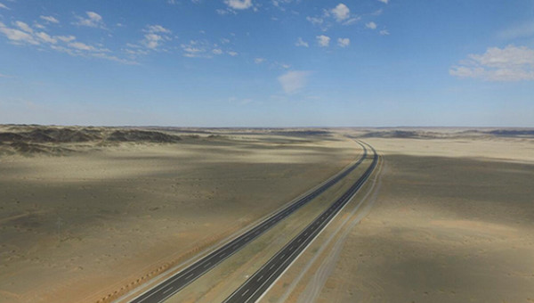 [视频]再创纪录！世界穿越沙漠最长的高速贯通
