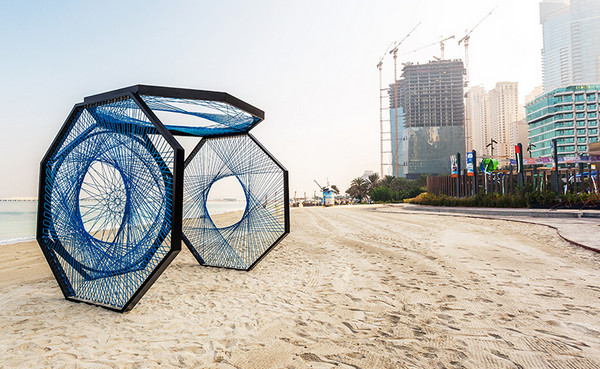 [视频]迪拜设计周：设计师系列展品 推开人类感官“大门”