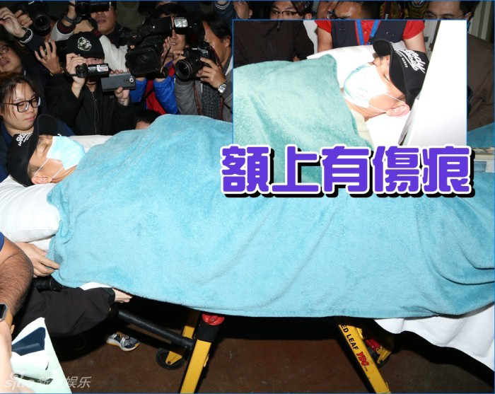 [视频]刘德华坠马：凌晨抵港急送医院 额头有伤状态清醒