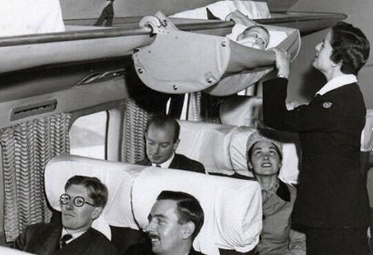 [视频]60年前婴儿是这样坐飞机的