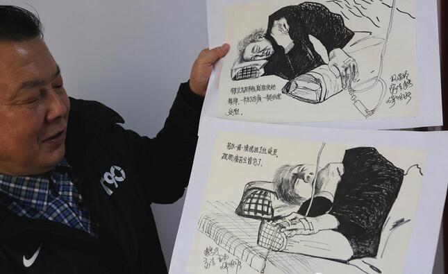 [视频]泪目！画200余幅速写 留住母亲生前细节