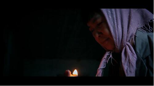 【微电影】《望儿山下》：母亲盼星盼月盼不回女儿一日陪伴