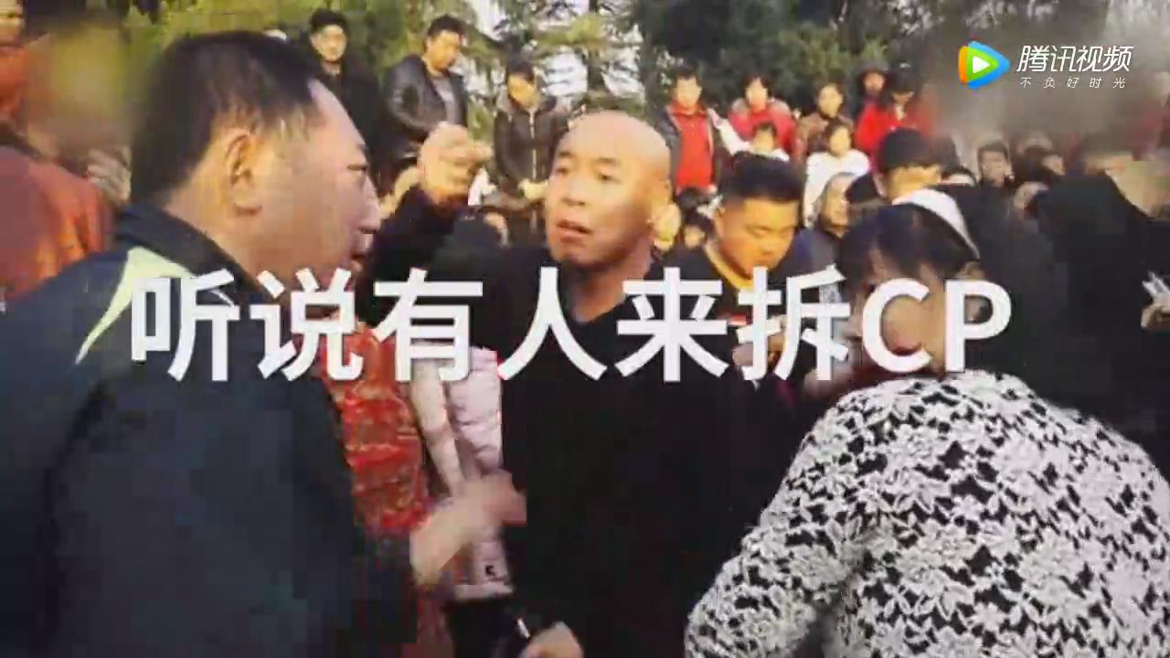 [视频]最强尬舞！郑州大叔大妈开创“打架舞”
