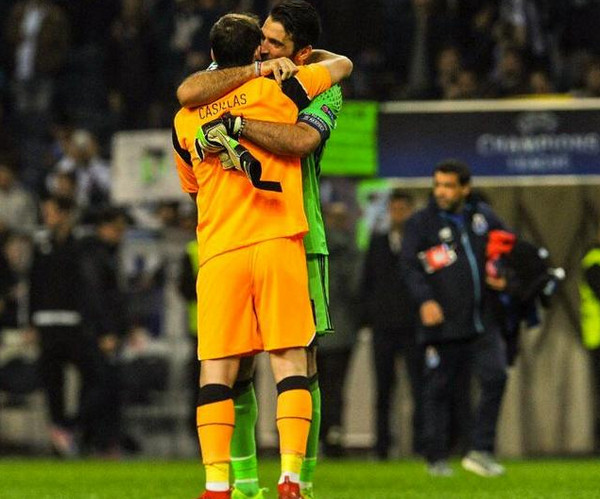 [视频]传奇PK！布冯欧冠100战 卡西1数据再超两前辈