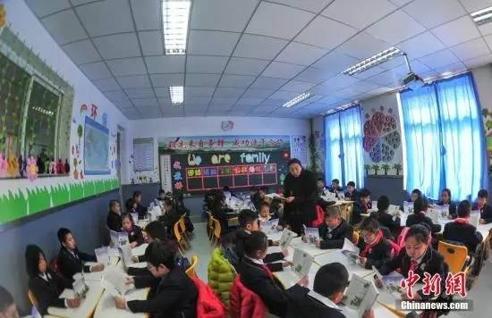 [视频]杭州一校长爆料 小学课文“爱迪生救妈妈”为杜撰