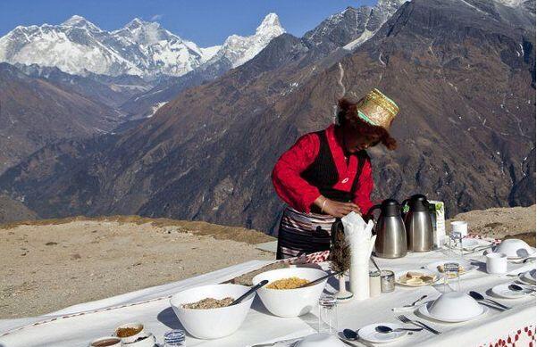 [视频]有一种旅游项目叫“珠穆朗玛峰早餐”