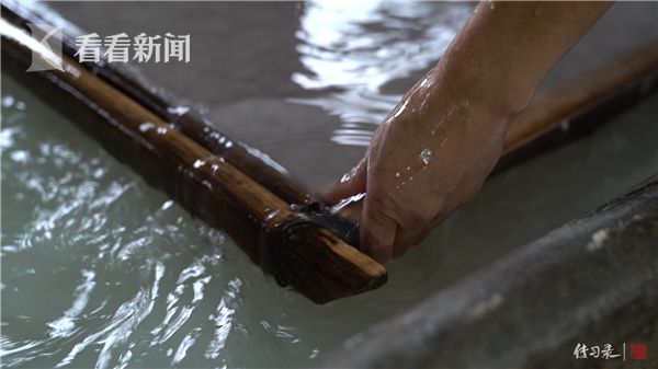 [视频]传习录丨90年代，花8万块，买4500张纸