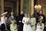 [视频]英国王室公布哈里王子官方结婚照