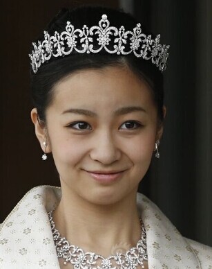 视频日本天皇孙女20岁生日亮相长相甜美端庄